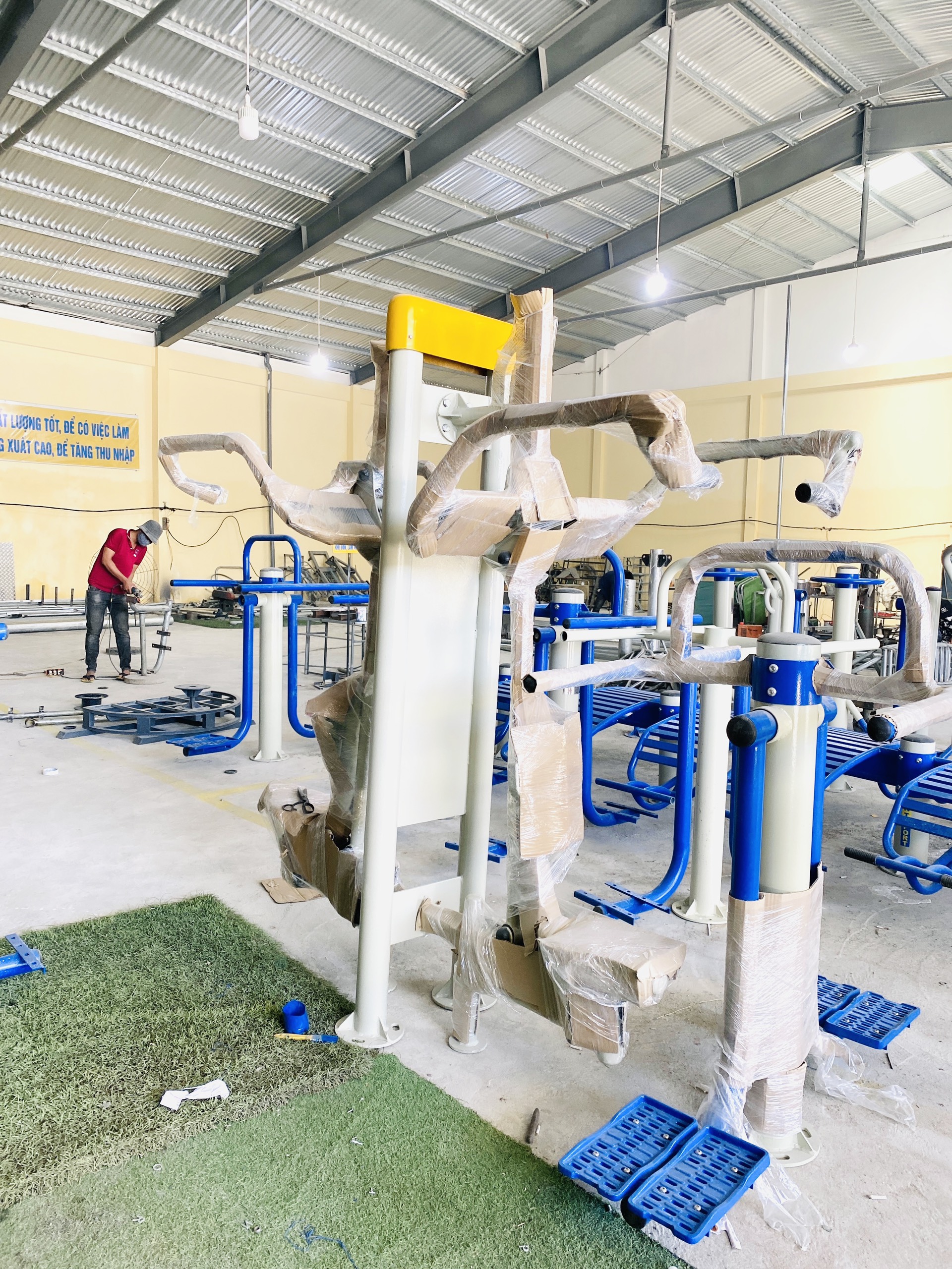 ĐẠP CHÂN ĐÔI NGOÀI TRỜI