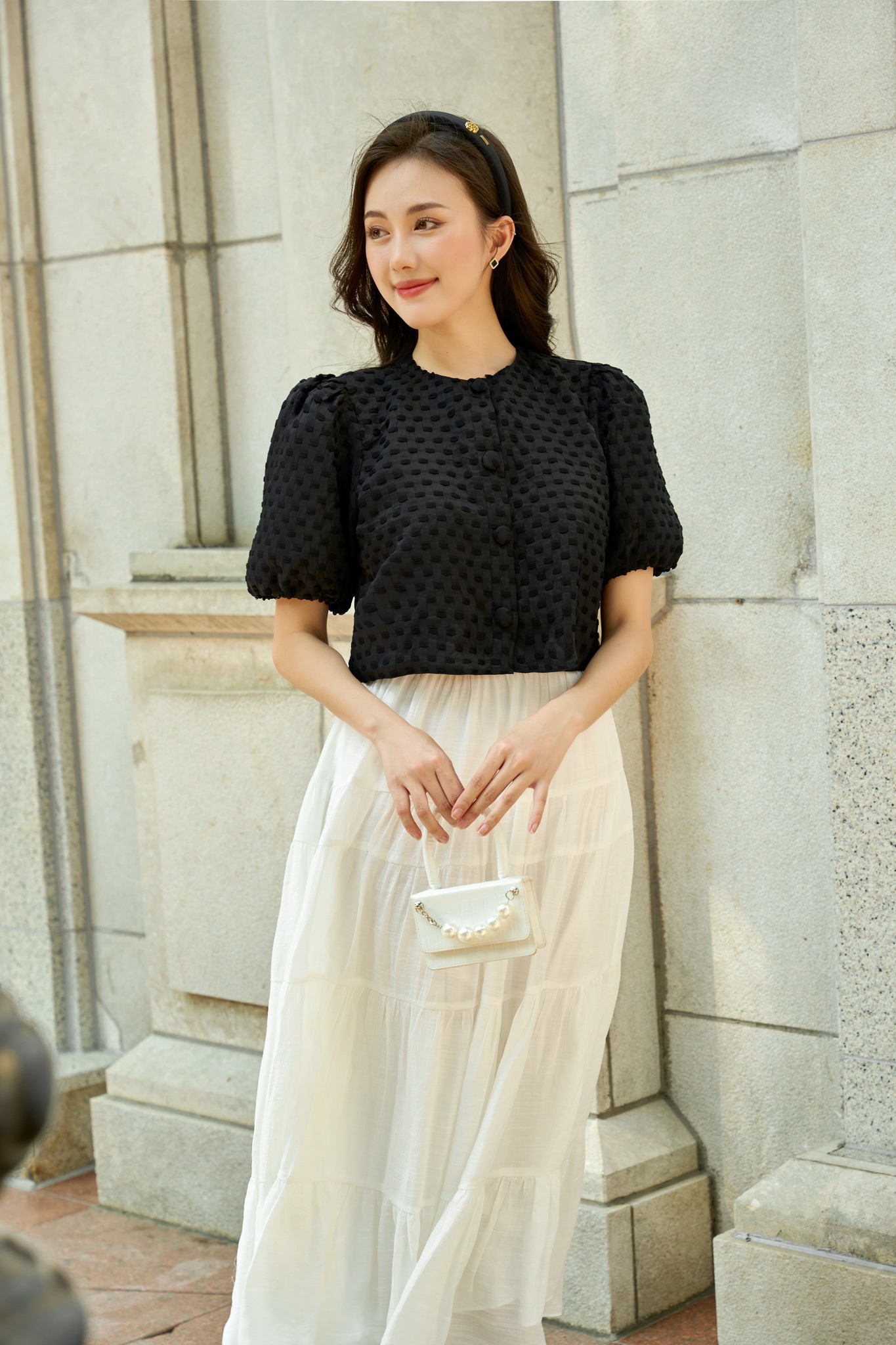 OLV - Áo Suzan Top in Black
