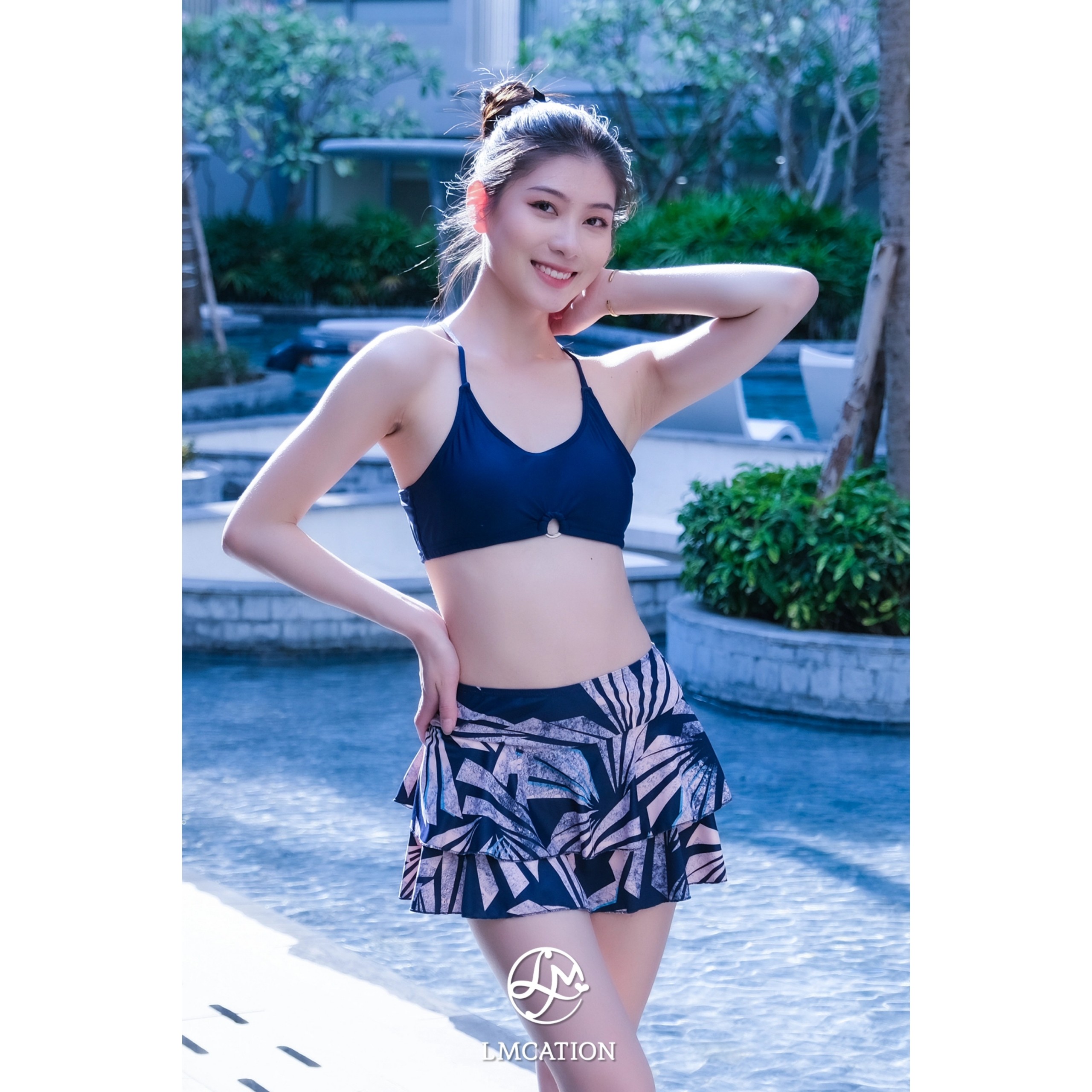 Bộ đồ đa năng Gym-to-swim LMcation - Áo bikini thể thao đa năng LMcation Krista Xanh đen &amp; Quần váy đa năng Gym-to-swim LMcation - Màu xanh cánh quạt