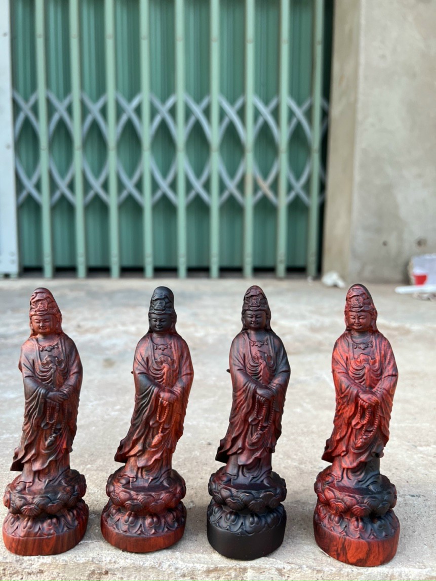 Tượng phật bà quan âm bồ tát miin bằng gỗ trắc kt cao 15×3×4cm