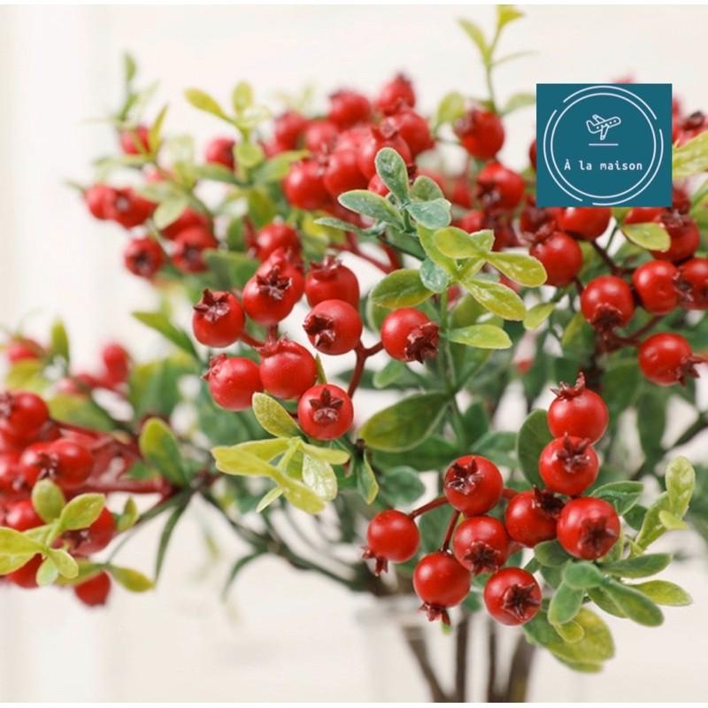 Cành lá berry cao 30cm dùng trong decor trang trí nhà cửa, hoa lụa cao cấp, hoa cưới