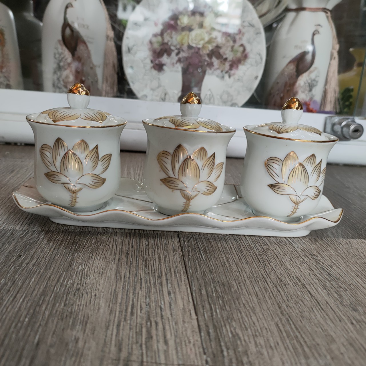 Khay nước 3 ly Hoa sen 19cm - thờ cúng