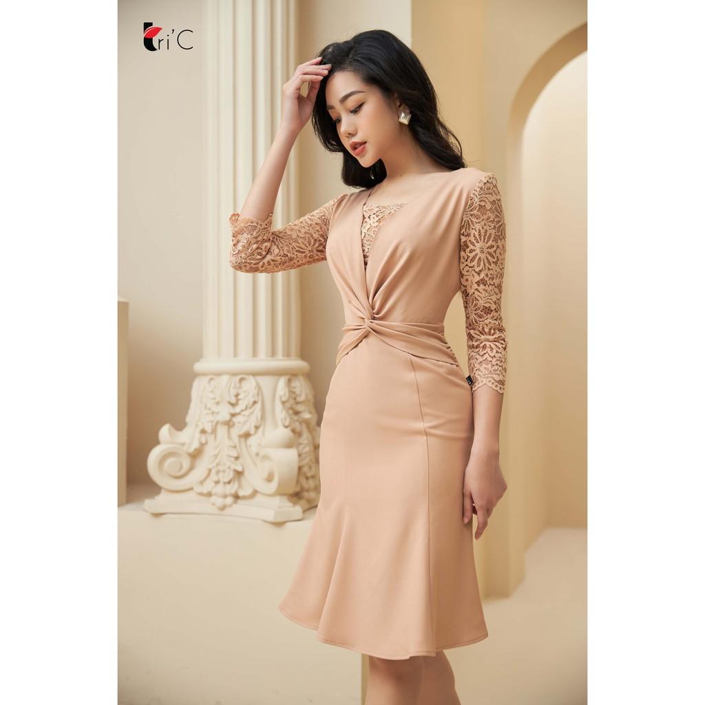 Đầm ôm đuôi cá tay ren cổ vuông Tri'C Luxury A21820