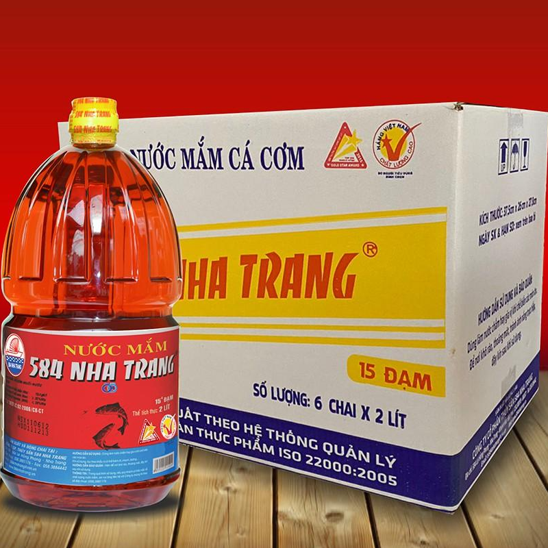 Chai 2 Lít, Nước mắm Cá Cơm 15 độ đạm- 584 Nha Trang - Nước mắm Truyền Thống, Date luôn mới.