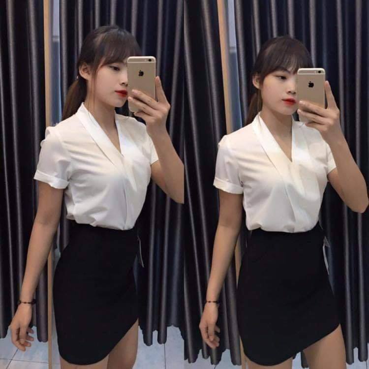 Chân váy bút chì ngắn xẻ sau