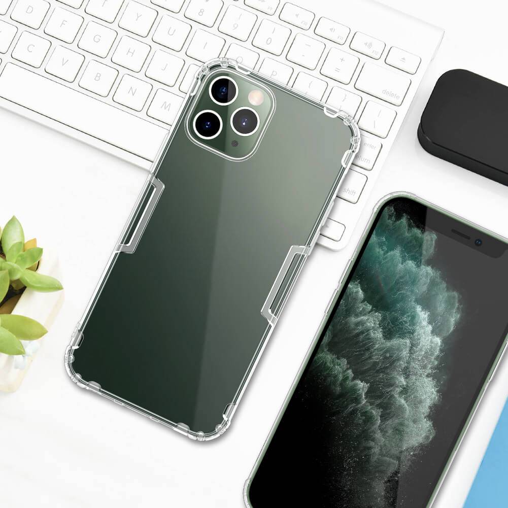 Ốp lưng dẻo silicon cho iPhone 12 Pro Max 6.7 inch hiệu Nillkin Nature TPU mỏng 0.6mm, chống trầy xước - Hàng chính hãng