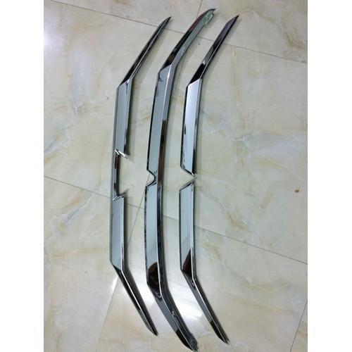 ỐP TRANG TRÍ MẶT CALANG DÁN DÀNH CHO XPANDER