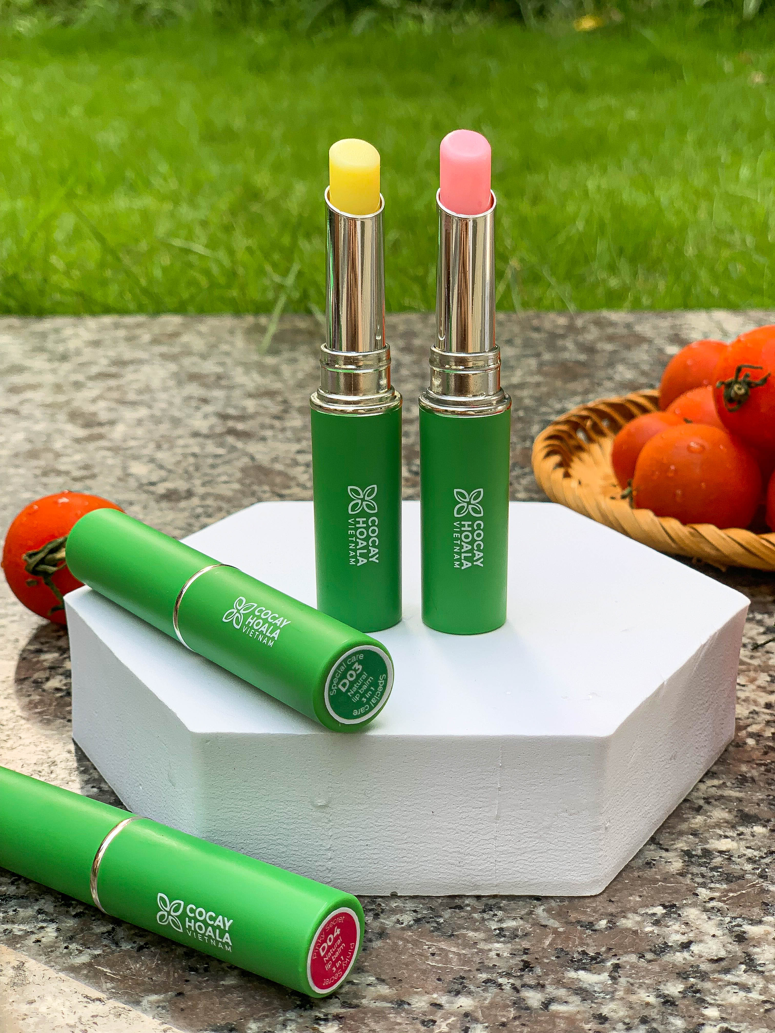Son dưỡng hữu cơ KHÔNG MÀU hồng môi mềm mịn mọng nước 3M Cocayhoala - 1.5g