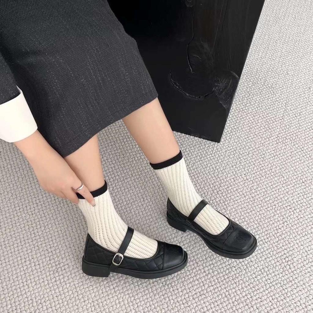 Giày bệt trần chỉ mũi vuông thêu hoa mũi quai cài - 2P