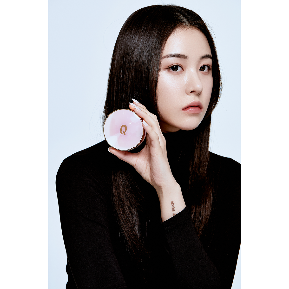 Phấn nước trang điểm dưỡng da GLAMRR Q LONG WEAR DD CUSHION by Gilaa