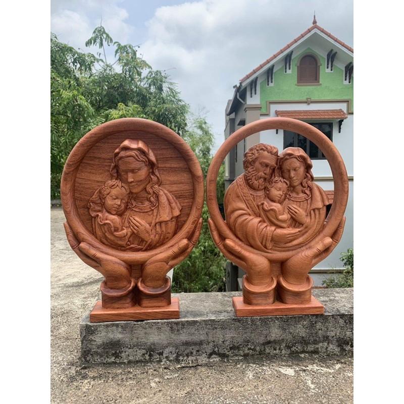 Tượng Vòng Tay công giáo
