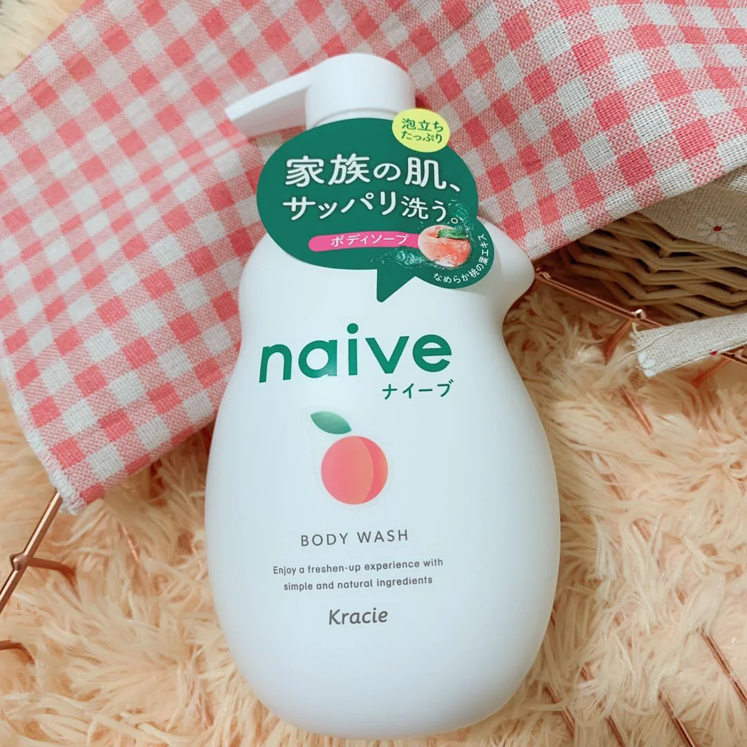 Sữa Tắm Chiết Xuất Từ Lá Đào Kracie Naive Body Wash 530ml