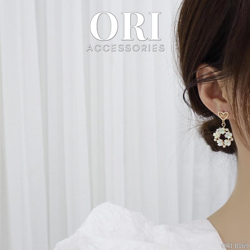 Bông tai nữ cánh hoa Love thời trang tinh tế ORI B069