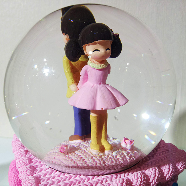 Hộp nhạc quả cầu cặp tình nhân