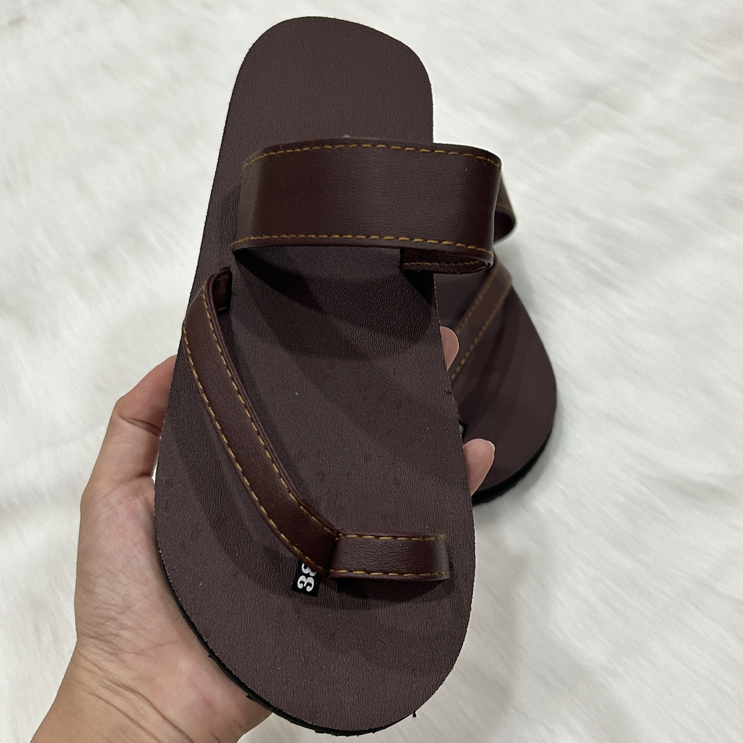 Dép sandal Nữ quai da mềm Đế bệt Cao Su ôm chân LYNA Sandal mã SD07