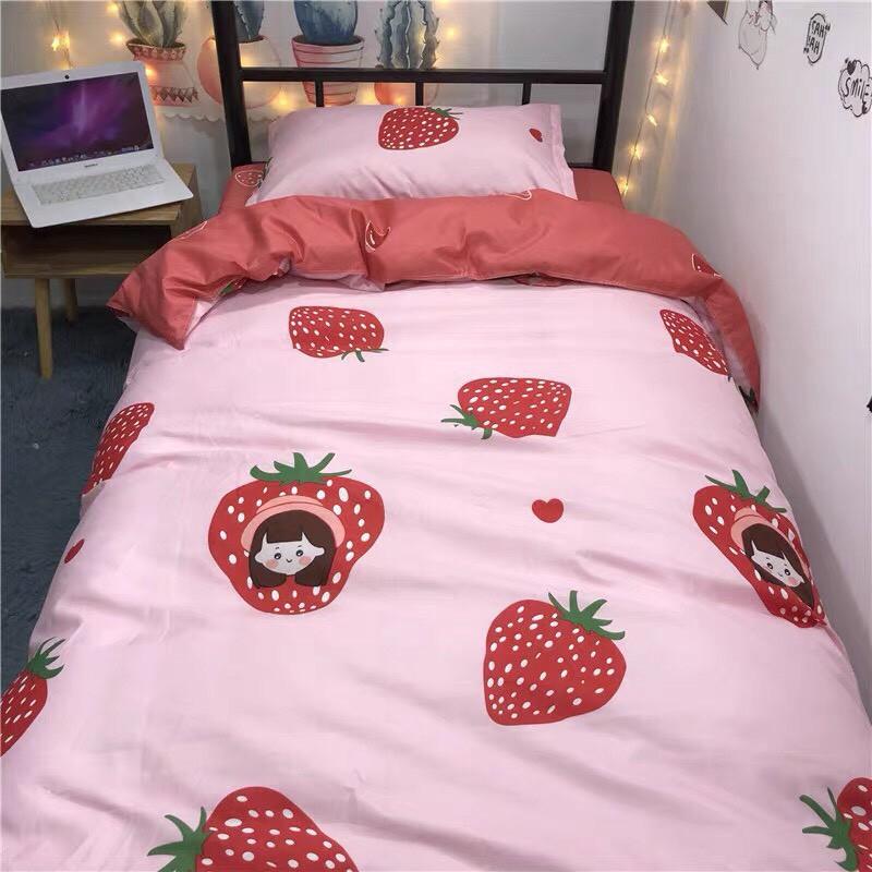 Bộ chăn ga gối Cotton poly M2T bedding cô bé dâu tây, vỏ chăn mền, drap nệm và 2 vỏ gối