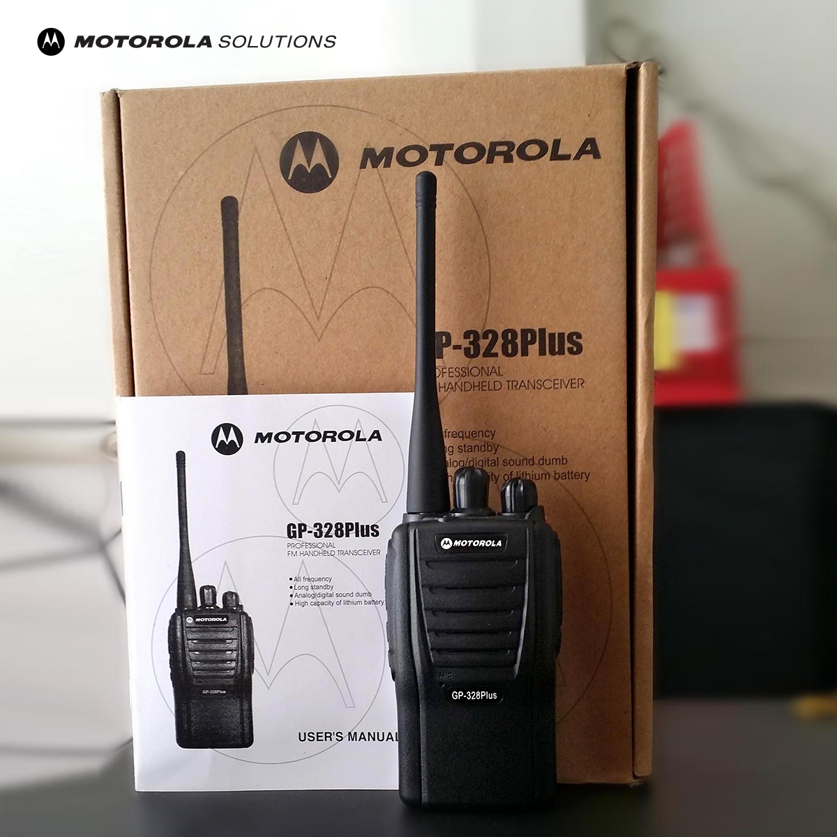 Bộ đàm Motorola GP-328Plus phiên bản nhỏ gọn. Công suất lớn 5W giúp phá vật cản tốt, đàm thoại liên tục 16 giờ – Hàng nhập khẩu