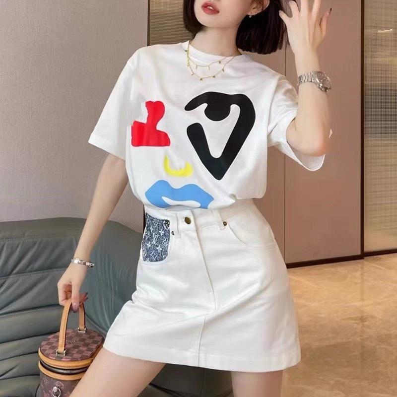 Áo Thun Nữ Họa Tiết Mặt Người Cộc Tay Dáng Thụng