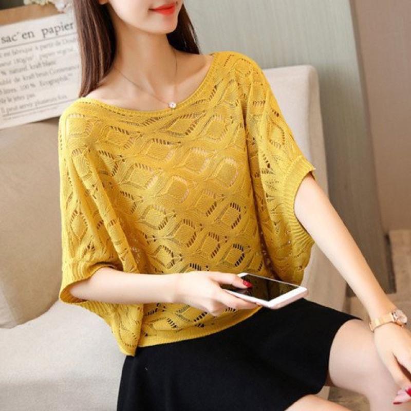 Áo len lưới mỏng dáng cánh dơi diện xuân hè