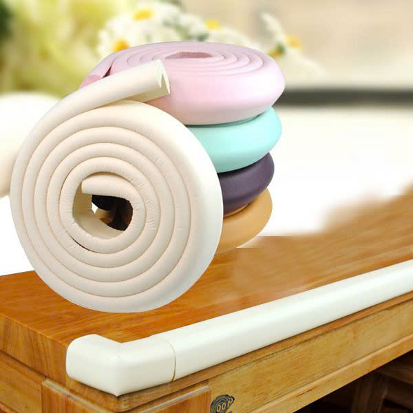 Dây Bọt Biển Bọc Cạnh Bàn, Cạnh Góc dài 2M Bảo Vệ Bé - Giao màu ngẫu nhiên