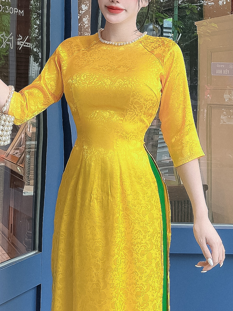 Áo dài gấm lụa xước hoa mẫu đơn đính ngọc trai cổ AD017 - Lady Fashion