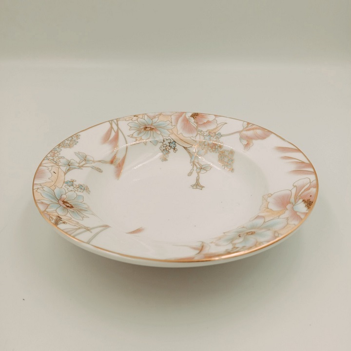 Đĩa sứ Long Phương Viền Vàng 15 cm Họa Tiết Hoa Đỏ Cao Cấp