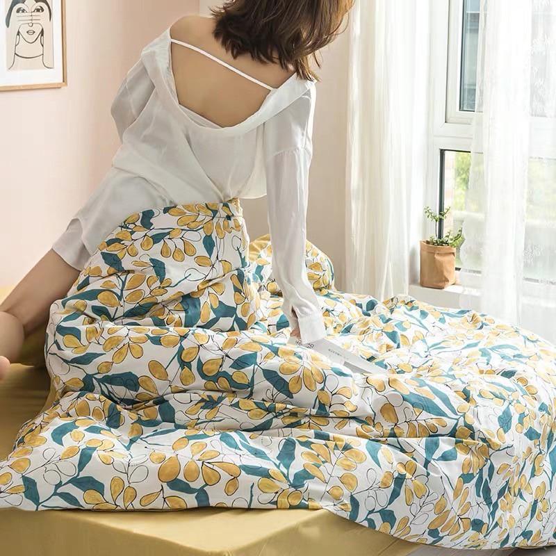 Bộ chăn ga gối Hàn Quốc hoa dây vàng bo chun đủ kích thước.