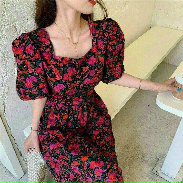 Đầm Xoè Hoa Tay Phồng Cổ Vuông