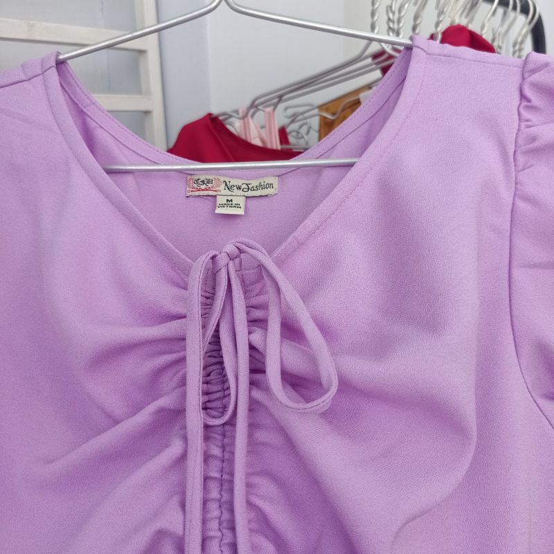 Áo Croptop New Design Thiết Kế Cổ V ,Áo Nữ Xinh Đẹp Chất Vải Lụa ,Mặc Mát AO0003
