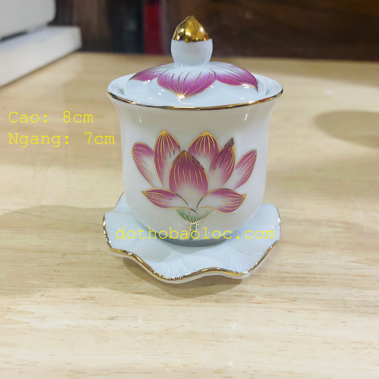 Chung nắp sứ trắng cao cấp hình hoa sen tím nổi 3 cỡ cao: 8cm, 11cm, 13cm