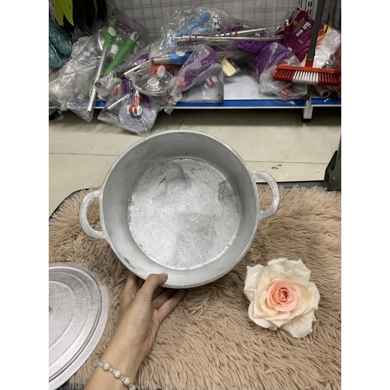 Nồi gang đúc