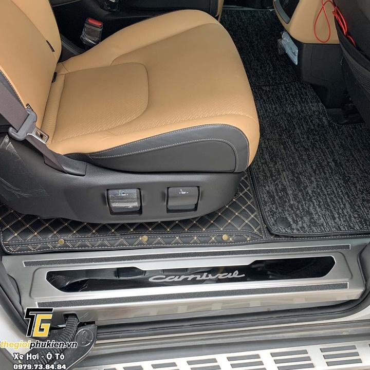 Bộ Ốp bậc cửa, Nẹp bước chân Kia Carnival – Mẫu INOX