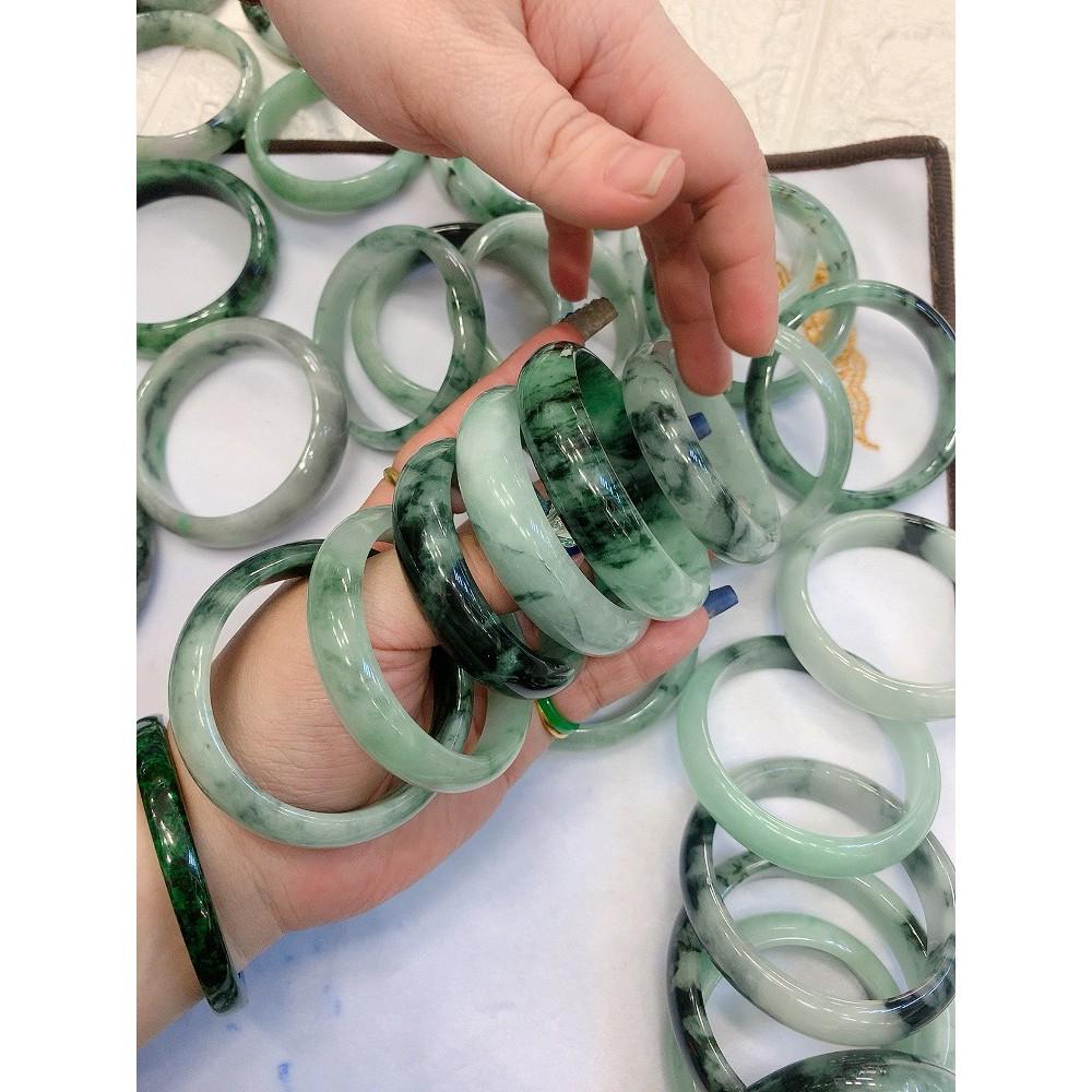 Vòng tay bản liền ngoc cẩm thach thiên nhiên đẹp k tì vết