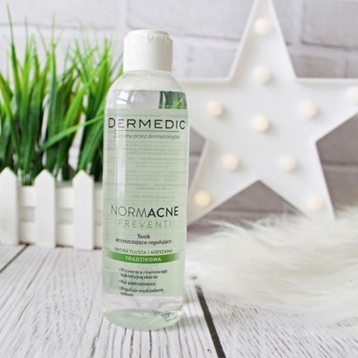 Toner làm sạch dành cho da dầu mụn Dermedic Normacne Cleansing And Regulating Skin Toner 200ml