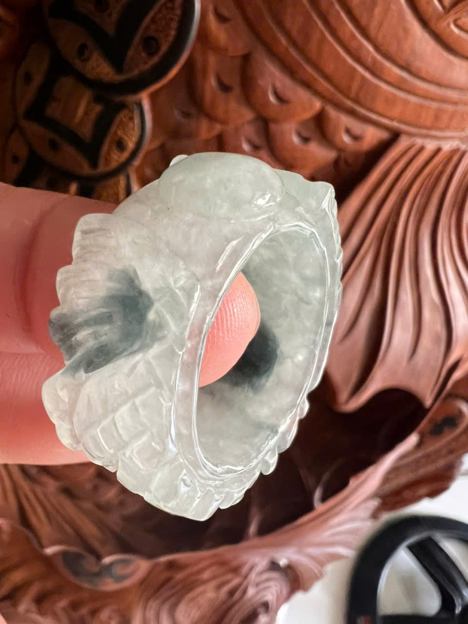 Nhẫn Rồng Nam Ni 21mm Cao 13mm Dầy 6mm Đá Cẩm Thạch màu Xanh nhẹ bóng trắng xíu xanh đen đẹp ạ