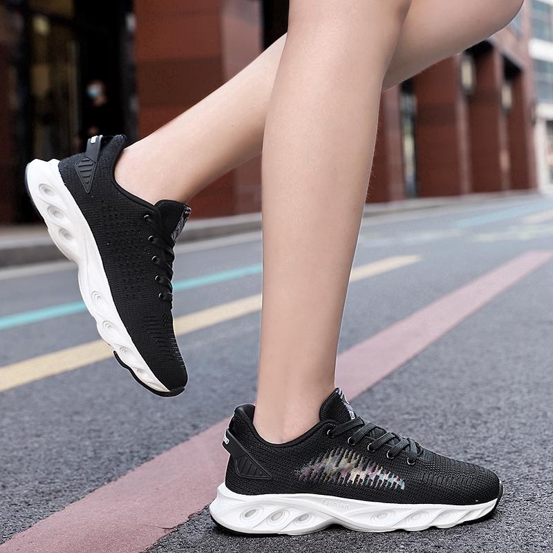 2020 Fashion women outdoor soft running sneakers casual breathable sport shoes
