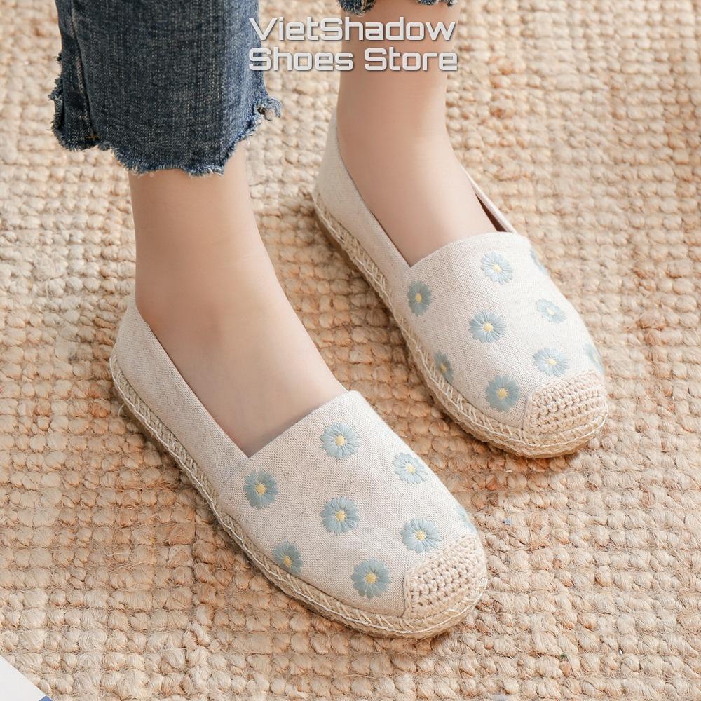 Slip on cói nữ - Giày lười vải thêu bông cúc - Chất liệu vải bố 3 màu (xanh), (xám) và (khaki) - Mã SP X-18