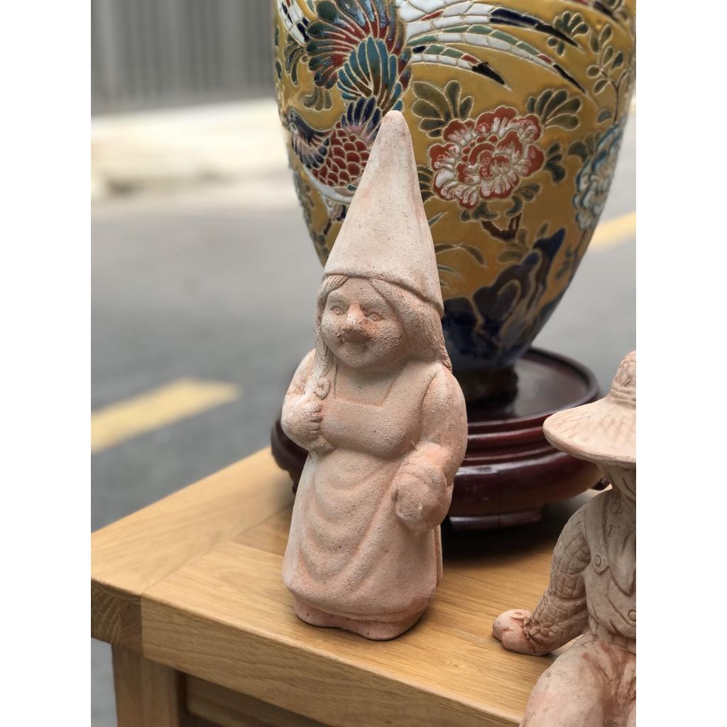 TƯỢNG ĐẤT NUNG TRANG TRÍ DECOR TRONG HOẶC NGOÀI TRỜI CÔ BÉ