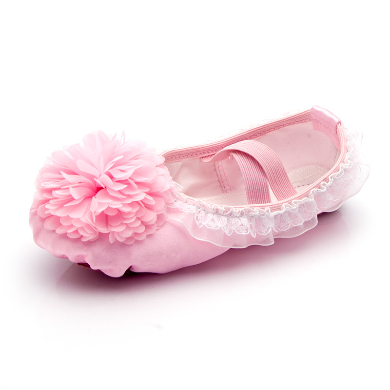 Giày ballet cao cấp satin viền ren, đính hoa lụa màu hồng