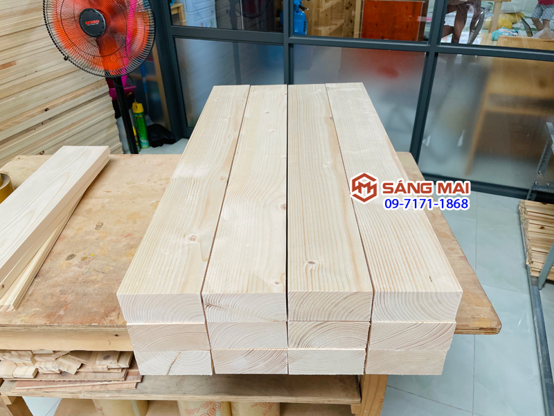 Thanh gỗ thông 5cm x 10cm x dài 1m + láng mịn 4 mặt