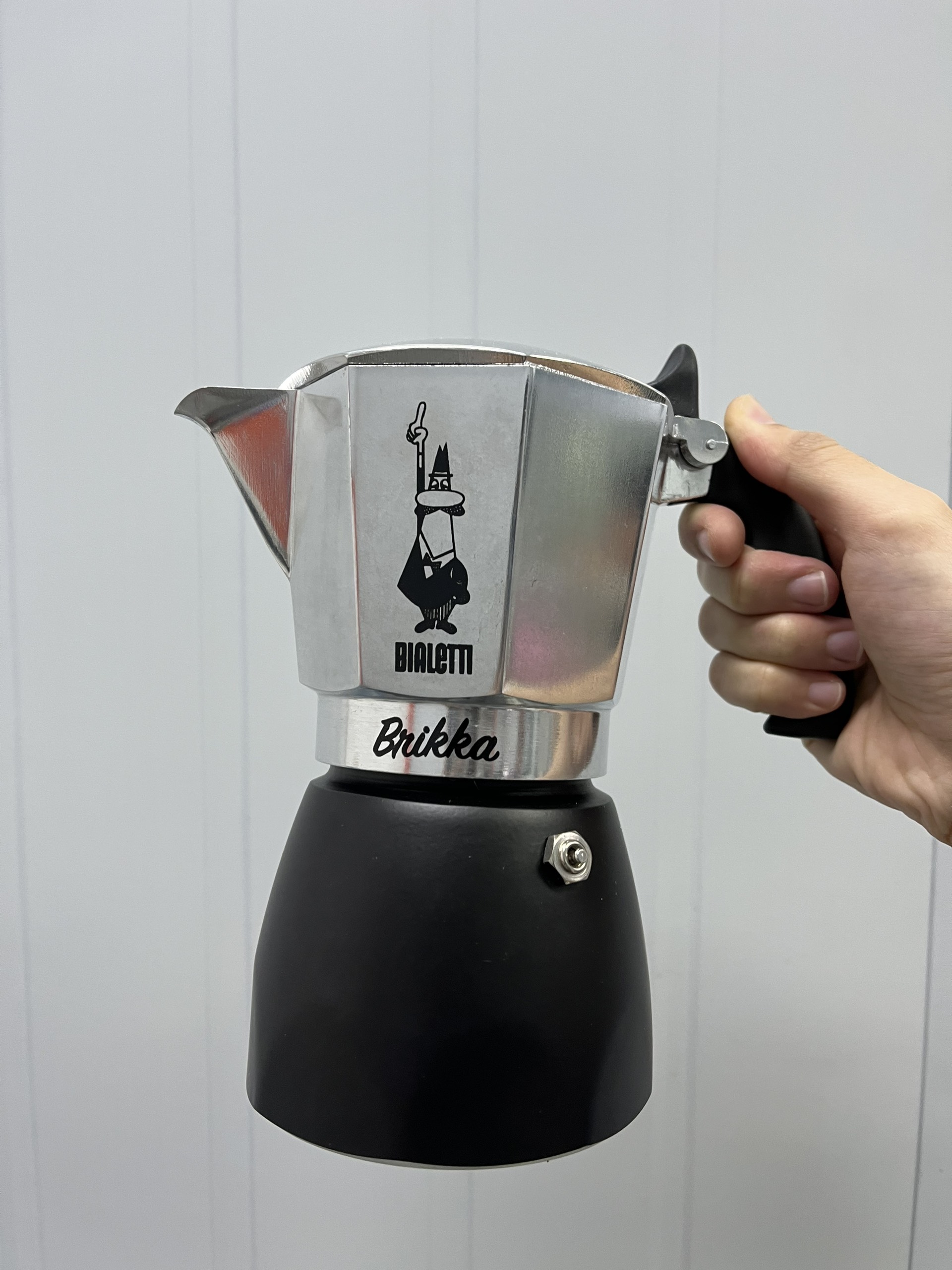 Ấm pha cà phê BIALETTI BRIKKA 4CUP PHIÊN BẢN 2020. Hàng Chính hãng
