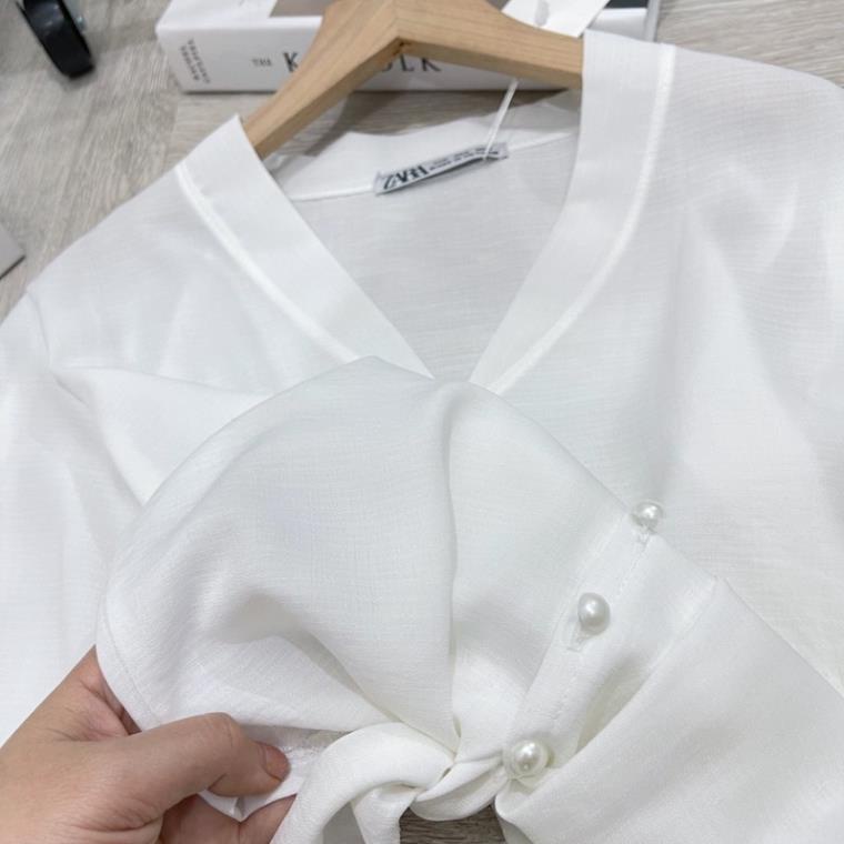 Set bộ đồ nữ đi biển áo croptop buộc nơ eo kèm quần short sang chảnh