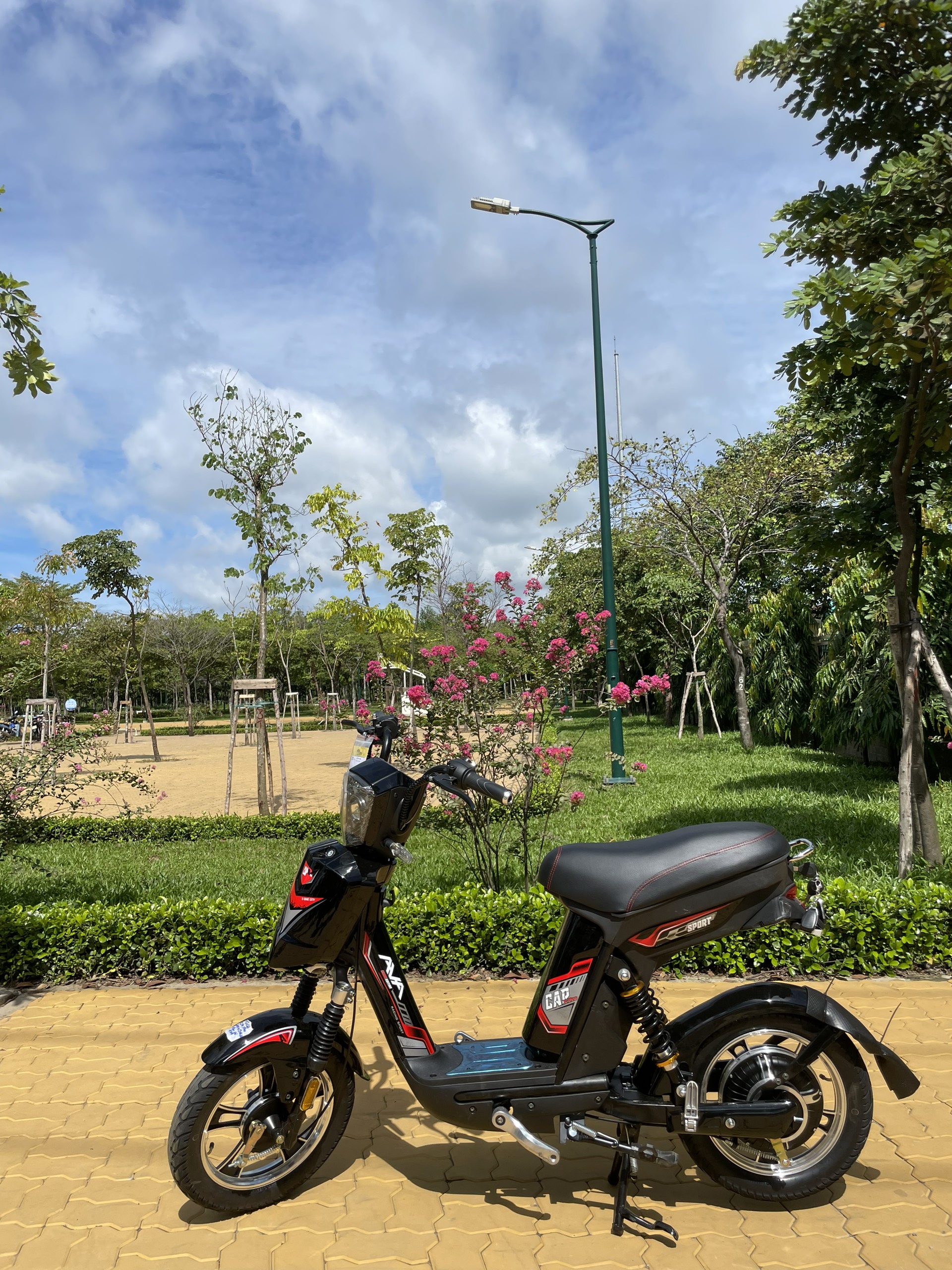 XE ĐẠP ĐIỆN AZI Z7 14inch