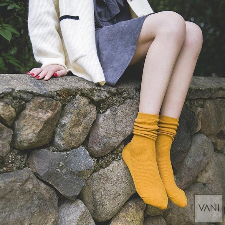 Tất nhún Hàn Quốc Nam Nữ – Kiểu dáng Vintage Vớ len gân tăm nhỏ cổ cao - LIPH STORE