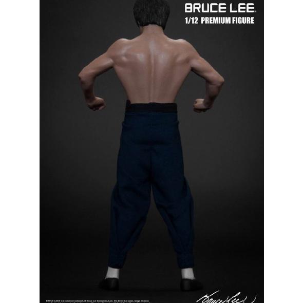 Mô hình Lý tiểu long lưng cây thông , xô hổ mang 20cm