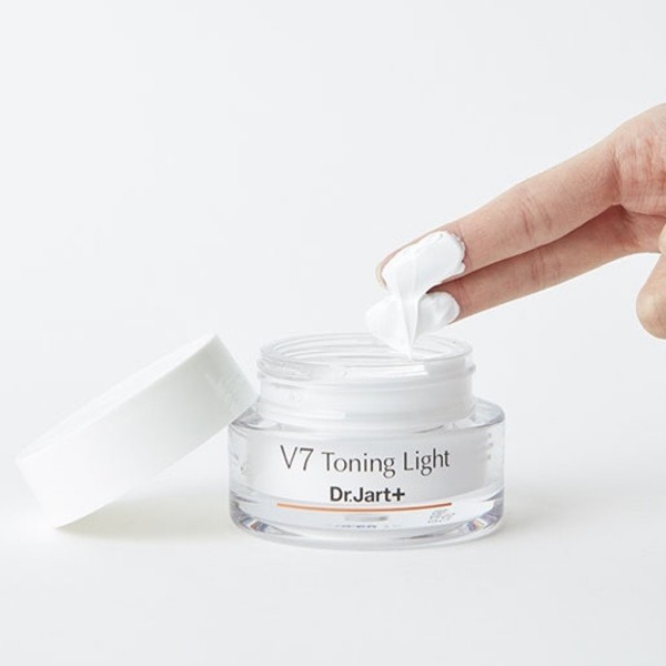 Kem dưỡng trắng da V7 Toning Light Hàn Quốc Mini 15ml( không có tem phụ- không xuất hóa đơn )