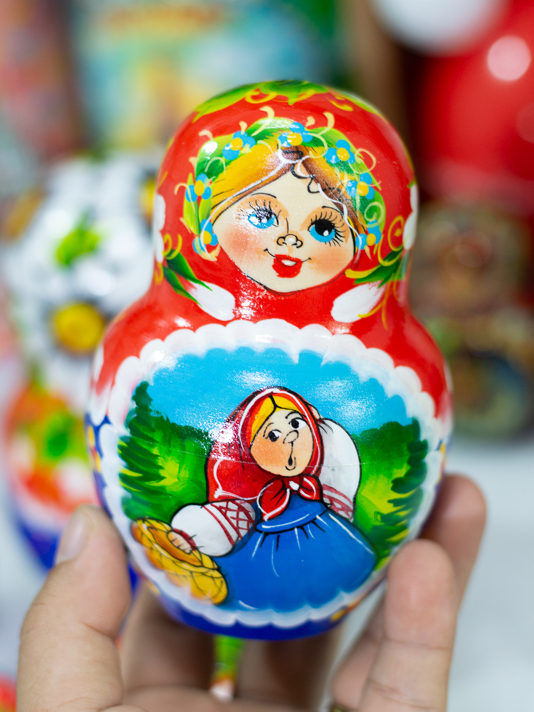 BỘ BÚP BÊ MATRYOSHKA 10 LỚP 18CM DÁNG TRÒN VẼ HOA VĂN "MISA VÀ GẤU NÂU" CỰC DỄ THƯƠNG