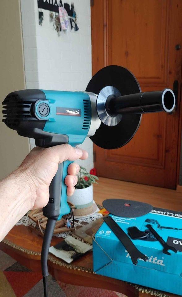 MÁY CHÀ NHÁM ĐĨA 550W 180MM MAKITA GV7000 - HÀNG CHÍNH HÃNG