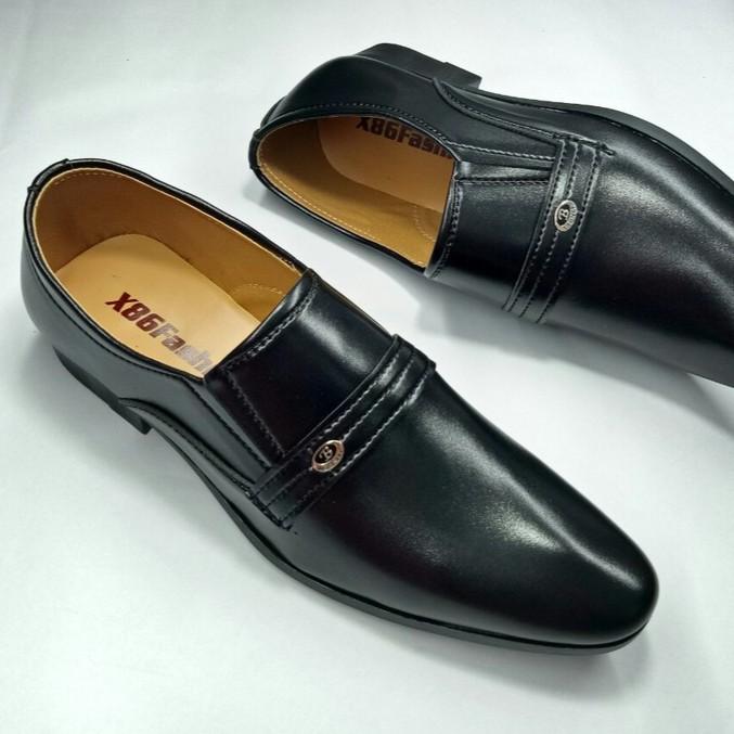 Giày tây nam lịch lãm giá rẻ mũi nhọn đen lì