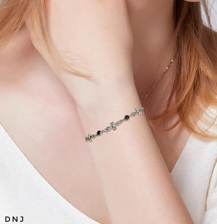 Lắc tay nữ thời trang chất liệu bằng bạc s925 MS085